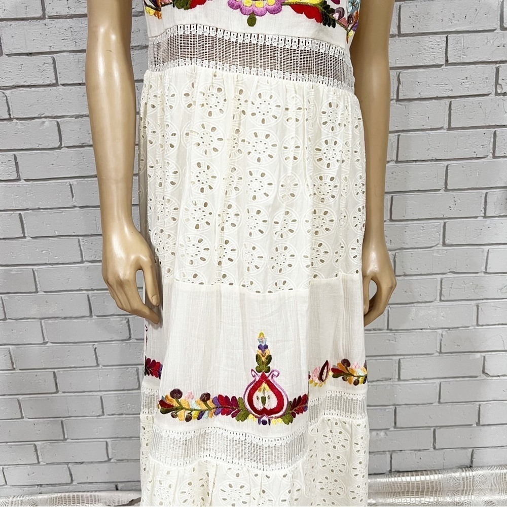 Asos Women’s Square Neck Midi Dress With Lace and‎ Floral Detail - Picture 9 of 11